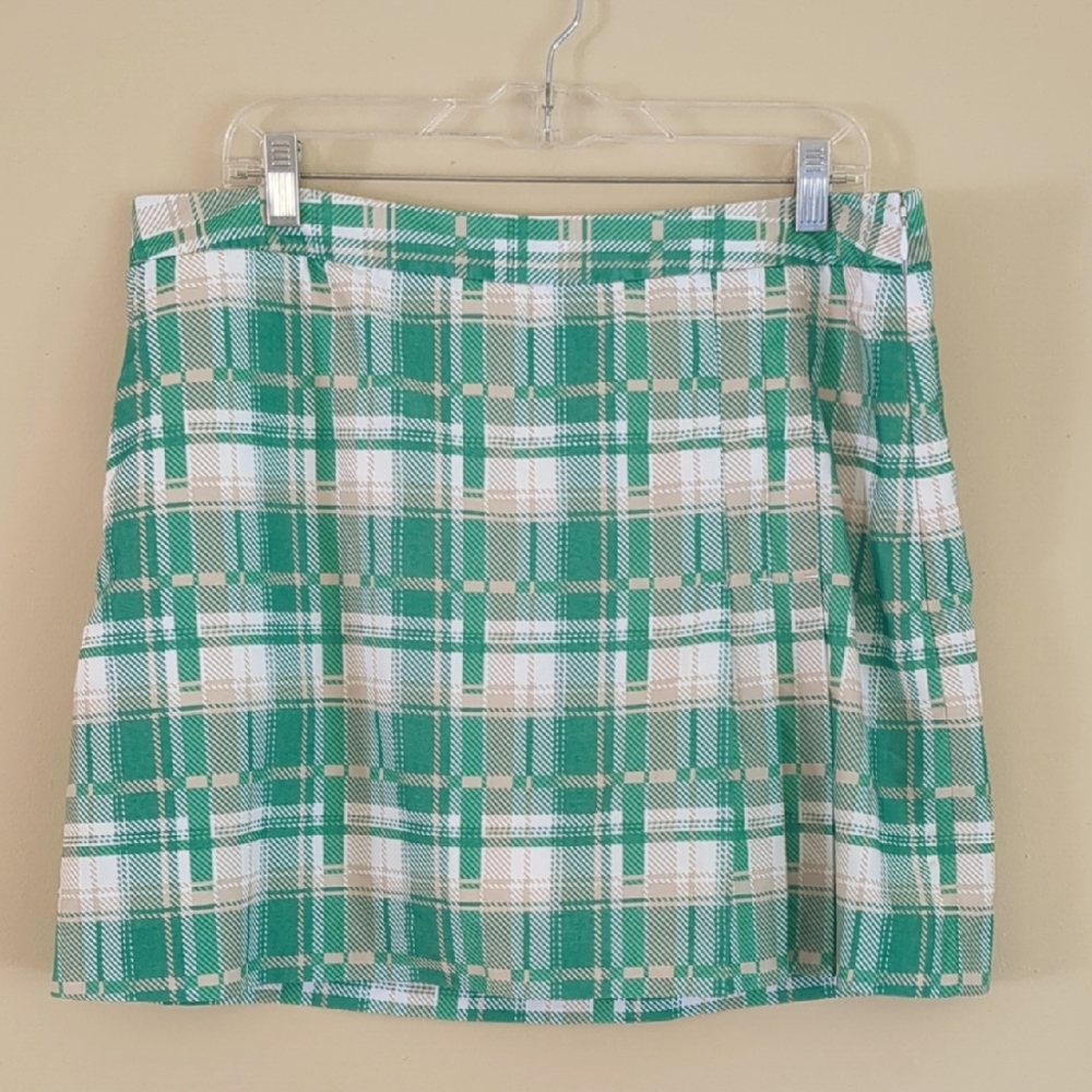 Size 12 Izod Golf Green Pleated Skort Plaid